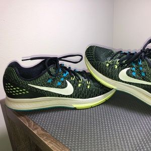 Nike ZOOM STRUCTURE 19